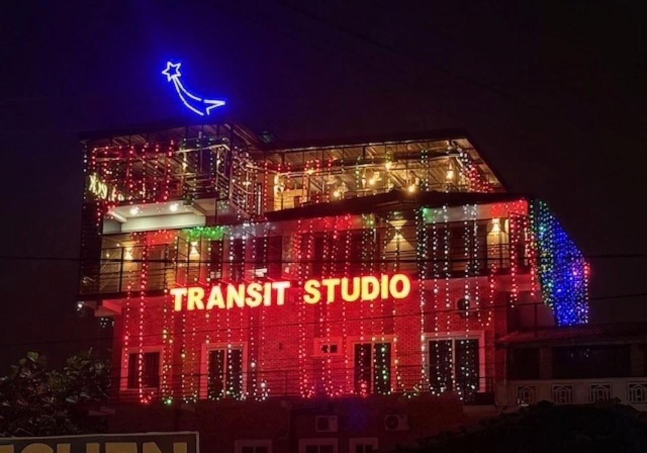 Transit Studio Katunayaka Eksteriør billede